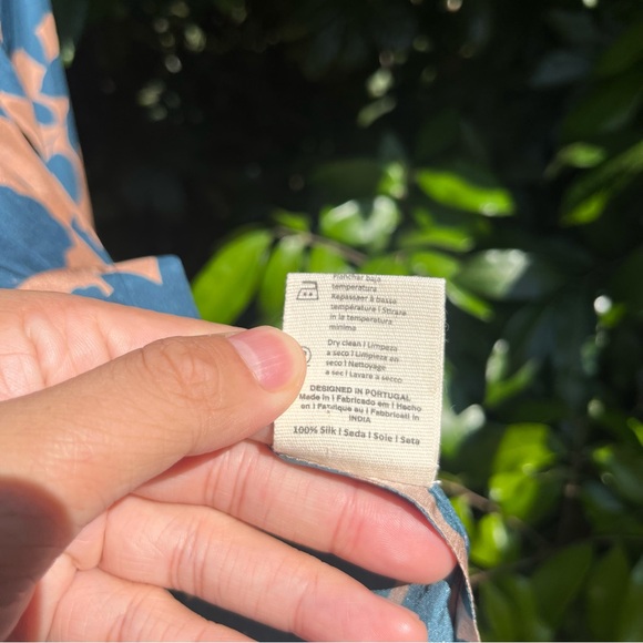 TRACESOFME blue tan peach silk floral houndstooth contrast long sleeve button up - Picture 8 of 8